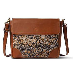 Bolso Bandolera de Cuero Genuino con Solapa Estampada, Bolso para Portátil, Gran Capacidad, Ligero, para Viajes y Uso Diario - Product Image 3
