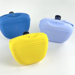 Hands-Free Reusable Silicone <b>Dog</b> <b>Treat</b> <b>Pouch</b> Clip Waterproof Odor-Resistant Easy-Access Snack Bag for Training Walks-Trainer - Product Image 1
