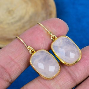 Boucles d'oreilles en quartz rose naturel en forme de coussin, faites à la main, plaqué or 18 carats sur argent sterling 925 - Product Image 1