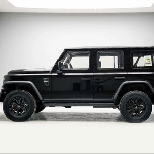 BAW 212 T01 Adventurer Sedán 2.0L con Batería de Litio, Tracción en las Cuatro Ruedas, Techo Panorámico, Interior Negro y Marrón - Product Image 1