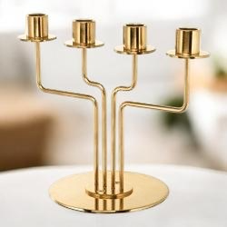 UNICORN HANDICRAFTS Candelabro Moderno de Latón de 3 Brazos con Acabado Dorado, Hecho a Mano y Ecológico, para Decoración Navideña del Hogar - Product Image 2