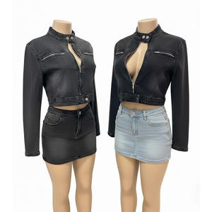 Ensemble de jupes personnalisées OEM tendance pour femmes, comprenant un crop top à capuche avec impression de logo décontractée, idéal pour l'hiver - Product Image 5