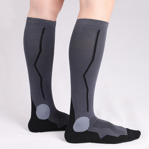Factory Made Anti Slip Unisex Sport <b>Socks</b> <b>Custom</b> Logo Embroidery Gym Yoga <b>Grip</b> <b>Socks</b> sport <b>socks</b> - Product Image 3
