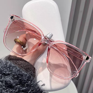 2026 Fashion Oversized Sunglasses Woman Brand Designer Vintage Square Sun Glasses Female Big <b>Frame</b> Gradient Shades Oculos - Product Image 4