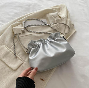 Factory wholesale OEM ODM ladies handbags wholesale PU leather women handbags chain crossbody shoulder vintage bags for women - Product Image 6