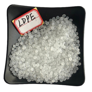 Flocons et granulés de film LLDPE pour le recyclage et l'exportation du plastique - Product Image 5