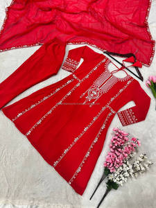 Lehenga Choli de Seda Organza Pesada con Bordado Cristiano para Novias, Choli Completo con Borde Pesado, Dupatta, Diseño Étnico Moderno para Fiestas - Product Image 5
