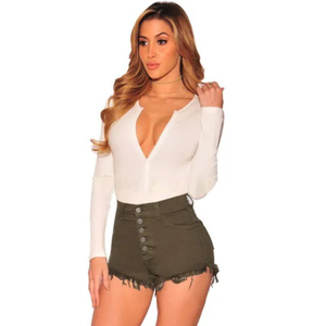 Shorts de mezclilla de mujer de talla grande, de pierna ancha, con agujeros rotos, de cintura alta elástica, en colores blanco, azul, negro y gris, ideales para el verano. - Product Image 1