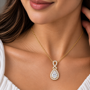 จี้เพชรทรงลูกแพร์เพาะเลี้ยงในห้องปฏิบัติการ ทองคำแท้ 14K 18K ประดับเพชรแบบ Halo Pave  น้ำหนักรวม 4.35 กะรัต DEF VVS รับรองโดย IGI สร้อยคอสำหรับงานแต่งงาน ODM - Product Image 2