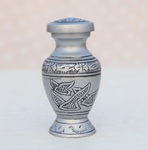 High Quality Women Cremation Urn <b>Beautifully</b> Designed for Women Customized Modern Durable Adult Cremation Urns for Human ashes - Product Image 4