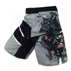 Shorts de boxe de haute qualité, logo d'équipe personnalisé, shorts de combat respirants et à séchage rapide, vêtements de sport pour l'entraînement et la pratique. - Product Image 3