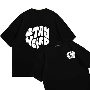 Camiseta Negra Oversize de Punto con Estampado 'Stay Weird' en Relieve para Hombre, Estilo Casual de Manga Corta y Cuello Redondo, Estilo Urbano - Product Image 1
