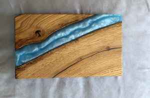 Planche à découper en bois avec poignée en résine, plateau à fromage et à collations en résine époxy, épaisseur 2,0 cm, compatible lave-vaisselle, taille personnalisable - Product Image 2