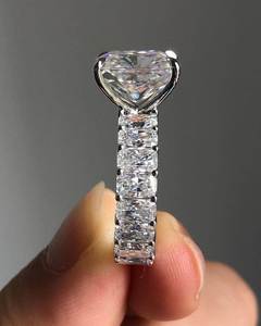 Anillo de Compromiso Unisex de Oro Sólido de 18K con Diamante Cultivado en Laboratorio, Corte Esmeralda, VVS, Banda de Eternidad Completa Radiante, Conjunto de Joyería Fina - Product Image 3