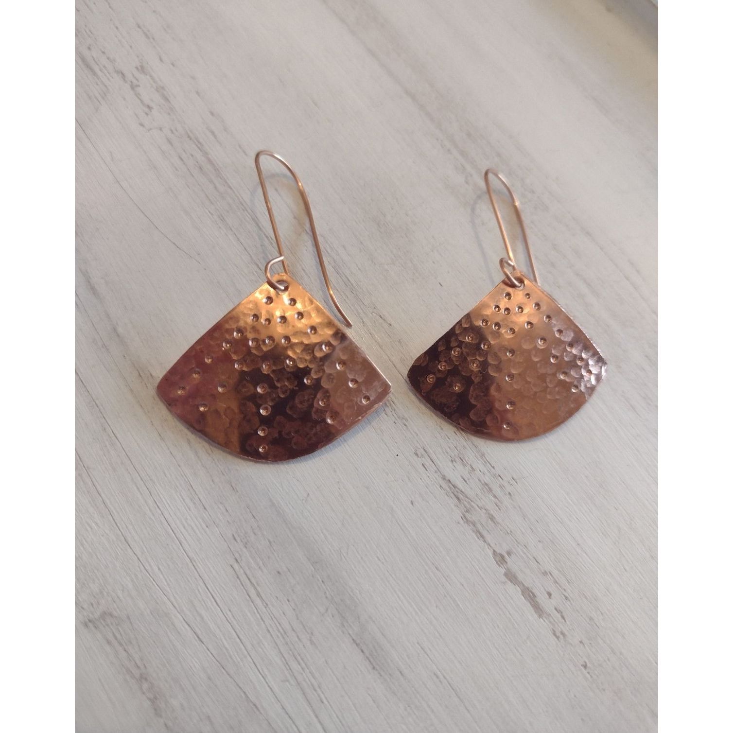 สีน้ำตาล