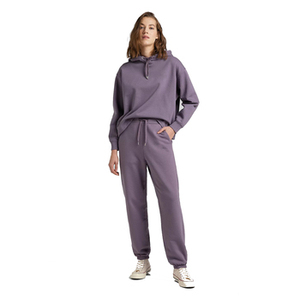 Ensemble de survêtement décontracté deux pièces pour femme en velours avec impression thermique personnalisée, comprenant un sweat-shirt court et un pantalon de jogging à jambe droite - Product Image 1