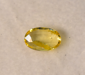 Zafiro amarillo natural ovalado de 1.45 quilates 9X5.7X2.7 mm, zafiro amarillo suelto para la fabricación de joyas - Product Image 2