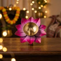 Lampe à huile décorative traditionnelle indienne en forme de lotus Lotus Diya pour Diwali, Pooja, décoration de temple à domicile, festival
