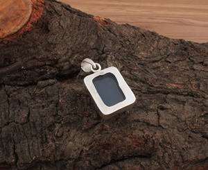 Joyería Artesanal Vintage de Piedra Preciosa de Calcedonia Azul Natural Tallada a Mano con Diseño de Hoja en Plata de Ley 925 Chapada en Platino, Color Aguamarina Fino - Product Image 5