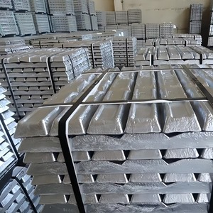 Lingotes de Aluminio Refinado Premium A7 para Compradores de Metales a Granel con Alta Pureza, Calidad de Fundición y Suministro Empaquetado Listo para Exportación - Product Image 6