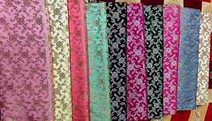 Tissu brodé en fil métallique de créateur - Product Image 3