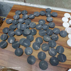 Botón de cuerno de buey de nuevo diseño, calidad de exportación cruda, botón de cuerno de buey en blanco, la mejor técnica cruda, cuerno de búfalo para botón al precio más bajo - Product Image 5