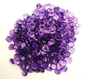Pierres précieuses d'améthyste naturelle taille cœur facettées 7mm, pierres lâches pour la fabrication de bijoux, améthyste violette calibrée, vente en gros en vrac, Inde - Product Image 3