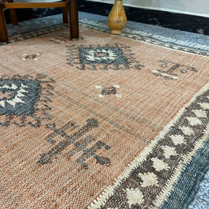 Alfombra Kilim de Yute Hecha a Mano, Diseño Tribal Vintage, Alfombra de Fibra Natural con Flecos - Product Image 3