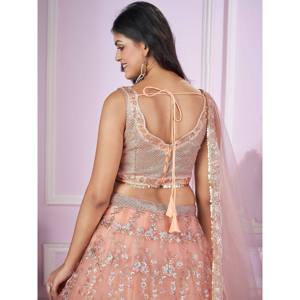 Magnifique Lehenga Choli en tulle souple à sequins couleur pêche pour mariage - Product Image 3