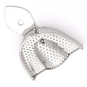 Bandejas de Impresión Dentales de Acero Inoxidable, Fabricación Personalizada OEM, Venta al por Mayor, Aprobadas por la CE, Mandíbula Superior, Talla M - Product Image 3