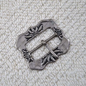 Hebillas para blusas y zapatos de estilo tradicional bávaro y medieval TT-1072 - Product Image 1