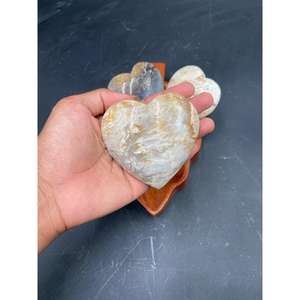 คริสตัลไทเกอร์เดนไดรต์ธรรมชาติ ขัดเงา รูปหัวใจ ขนาด 40x40x20 มม. สำหรับตกแต่ง ของขวัญ และสะสม - Product Image 3