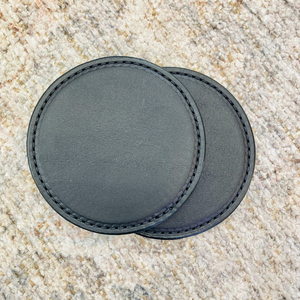 Sous-verres en cuir véritable de forme carrée, résistants à la chaleur, écologiques, durables, pour café, accessoires de bureau minimalistes et modernes - Product Image 4