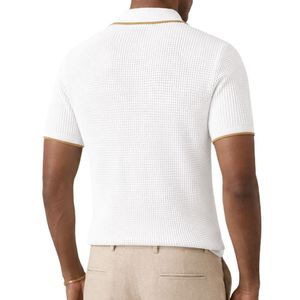 Polo en maille blanc pour homme avec fermeture éclair dorée, manches courtes, haut décontracté de luxe pour l'été, tissu texturé, chemise de golf personnalisée par un designer, OEM - Product Image 2