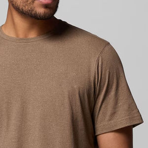 Camiseta de Hombre de Algodón Minimalista con Detalles de Construcción Cuidadosa, Estilo Casual y Material Ajustable para la Colección de Verano, Precio de Fábrica - Product Image 4