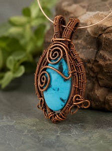Pendentif unisexe fait main en alliage de métaux précieux Ha Gems, classique, en cuivre antique, enveloppé de fil, avec pierre précieuse turquoise de forme ovale - Product Image 5