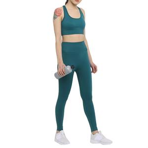 Ensemble de yoga 2 pièces pour femmes grandes tailles, couleur unie, avec logo frontal, respirant, imperméable, avec soutien-gorge de yoga à ourlet élargi, pour la course en extérieur et l'exercice - Product Image 3