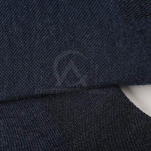 Calcetines de tela elástica de diseño clásico, hechos para un ajuste fácil, transpirabilidad y comodidad para uso prolongado. - Product Image 6