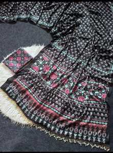 Sari con Estampado Ajrakh y Trabajo de Espejos, Diseño Tradicional con Estampado a Mano, Sari Étnico para Festivales y Bodas - Product Image 3
