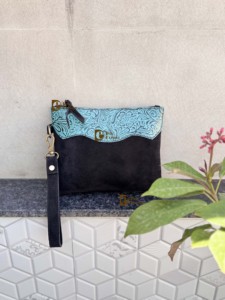 Pochette en cuir véritable, motif gravé, pochette en cuir repoussé noir, portefeuille design western, pochette en cuir à poils de vache - Product Image 3