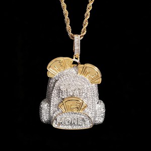 Colgante de moissanita con incrustaciones de circonitas, chapado en oro, estilo hip hop, con collar de cadena cubana - Product Image 1