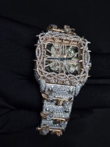 Reloj de Lujo Roger Vivier con Diamantes para Hombre y Niño, Cuarzo Analógico, Cuadrado, Acero Inoxidable, 41 mm, Cristal de Zafiro, Edición Limitada - Product Image 4