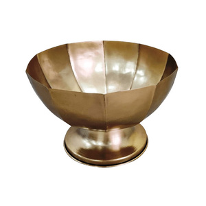 Bol décoratif en métal martelé doré moderne, bassin à fruits en acier inoxydable plaqué or de qualité supérieure pour la maison et l'hôtel - Product Image 6