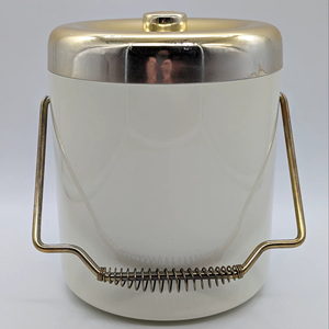 Cubo de Hielo Blanco de Diseño con Asa Dorada para Bares de Lujo en el Hogar, Fiestas, Ocasiones Festivas y Regalos, Hecho en India - Product Image 1