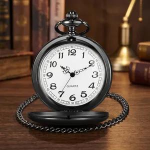 Montre de poche classique en quartz moderne avec chaîne, cadran à chiffres romains, finition noire, métal de haute qualité, horloge analogique élégante pour hommes - Product Image 6