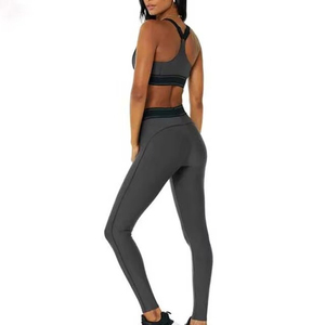 Nouveaux ensembles de yoga pour femmes, couleur personnalisable, ajustables, best-sellers, légers et de qualité supérieure - Product Image 3