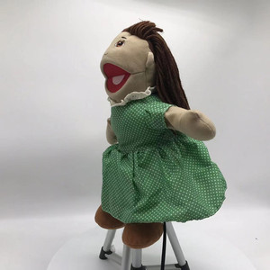 Muñeca de Peluche Personalizada con Vestido Verde y Lazo, 31cm-50cm, Material Súper Suave para Niñas de 3 Años en Adelante - Product Image 4