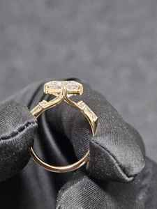 Anillo de diamantes cultivados en laboratorio con corte Asscher al por mayor para unisex, anillo de tres piedras de oro macizo de 14k, regalo de promesa de boda para novia - Product Image 5