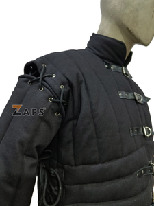 Manteau Gambeson Médiéval de Haute Qualité à Manches Longues en Coton Épais Rembourré avec Fermeture à Boucle – Vente en Gros et Exportation - Product Image 4