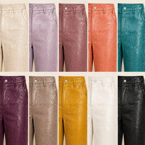 Pantalones Cargo de Cuero con Estampado de Serpiente para Hombre, Pantalones Estilo Pitón Exótico, Pantalones de Cuero Genuino con Diseño de Piel de Serpiente para Motociclistas - Product Image 3